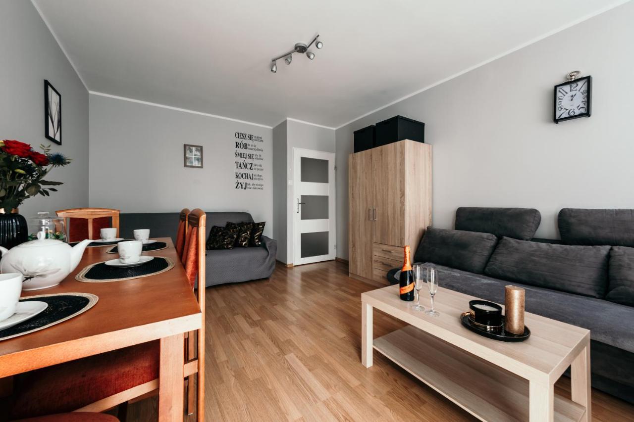 Spacious 3 Bedroom Apartament Near Olivia Business Center Γκντανσκ Εξωτερικό φωτογραφία